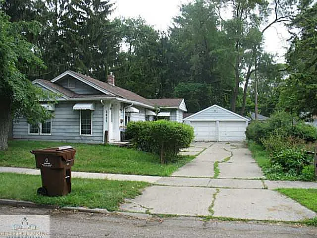 3823 Homewood Ave photo 1