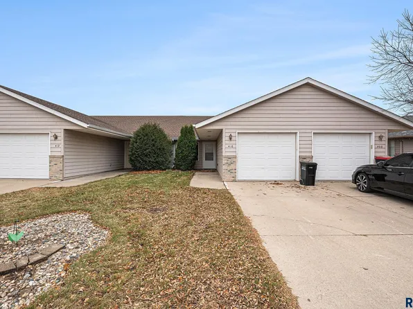 410 9th Ave N, Brandon, SD 57005