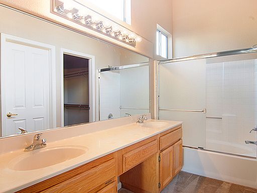 4th image of 8693 Carlin Ave
