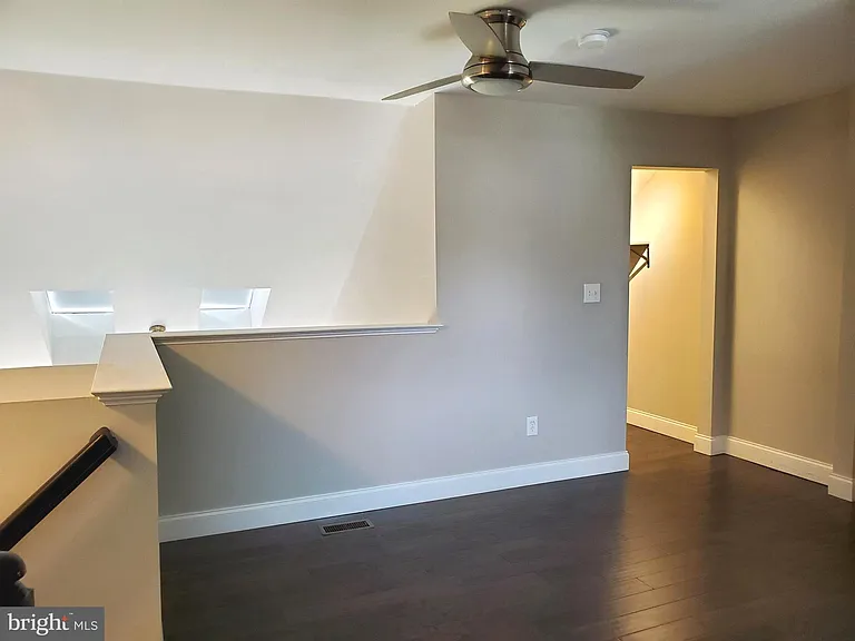 3983 Hartlake St — Photo 14