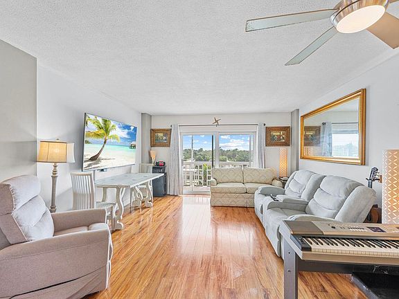 5th image of 1831 NE 38th Street #410