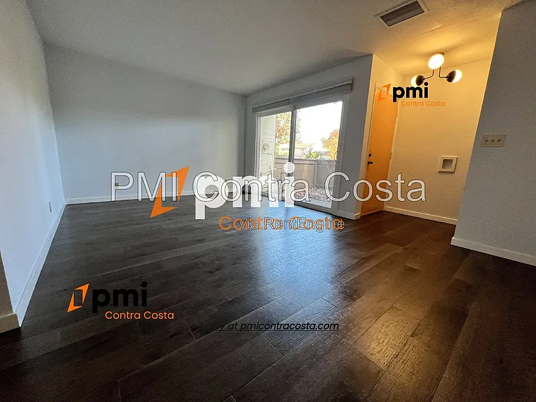 1930 Olmo Way — Photo 5