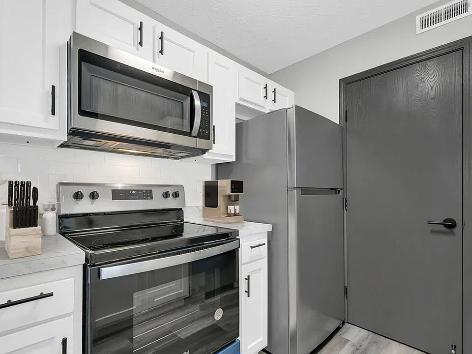 Parkview Apartments