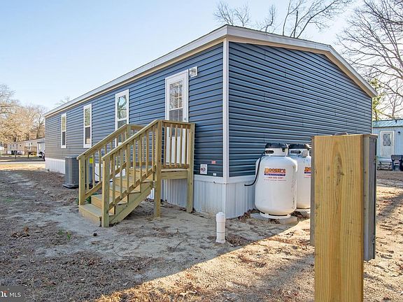 5th image of 11315 7th St #212