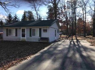 2585 Santee Dr, Roscommon, MI 48653
