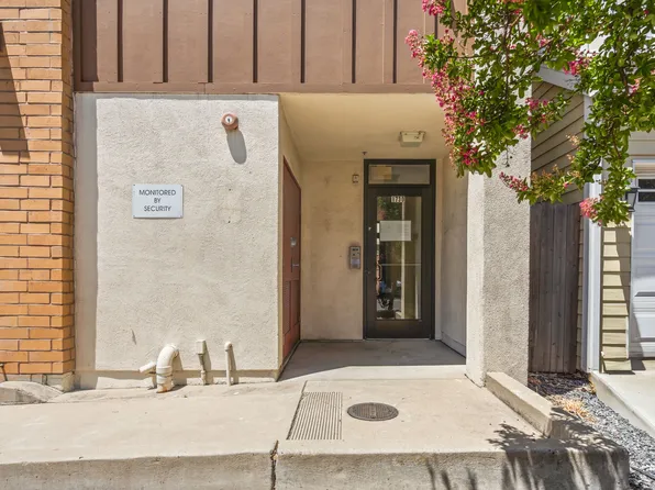 1730 27th St APT 11, Sacramento, CA 95816
