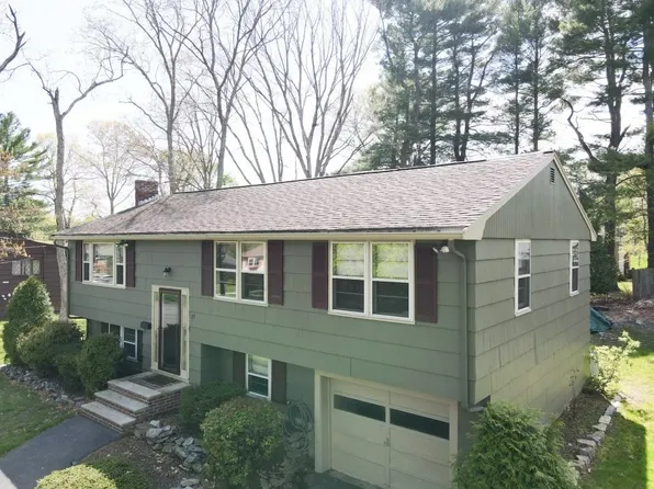 27 Brian Dr, Brockton, MA 02301