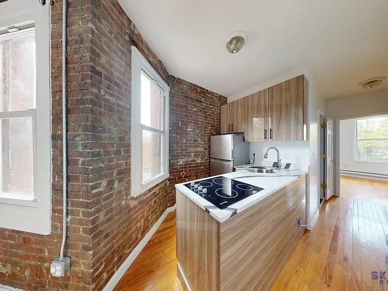 43 Cumberland St #4L — Photo 1
