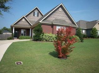 1302 Catherine Dr, Opelika, AL 36801