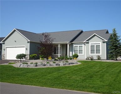 8305 Silvia Path, Clay, NY, 13041