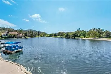 3 bed, 2.5 bath, 2873 sqft, $8,900 — Photo 2