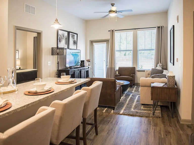 The Ironwood Apartment Homes — Photo 5