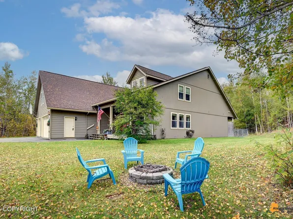 3945 E Country Field Cir, Wasilla, AK 99654