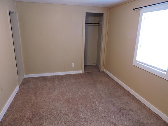 5th image of 532 Collingwood Ave