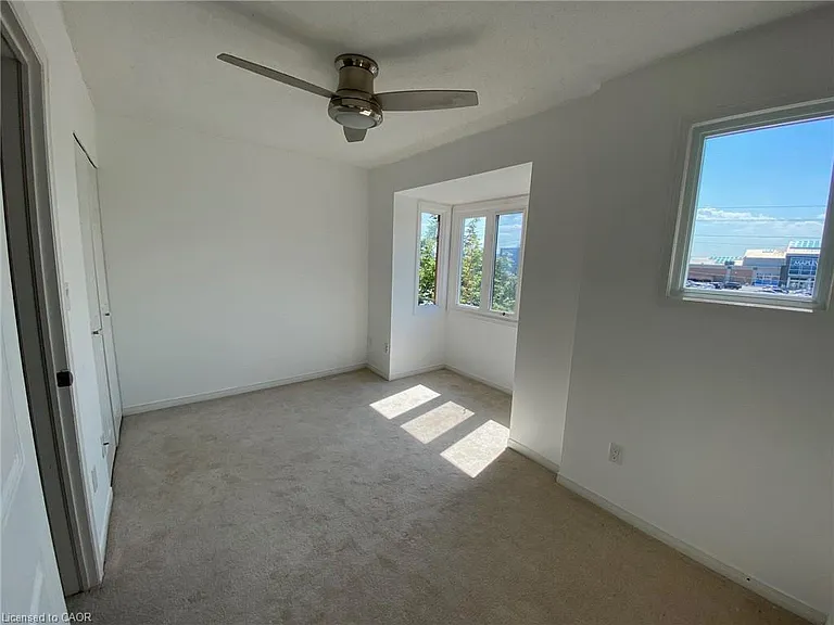 895 Maple Ave #124 — Photo 16