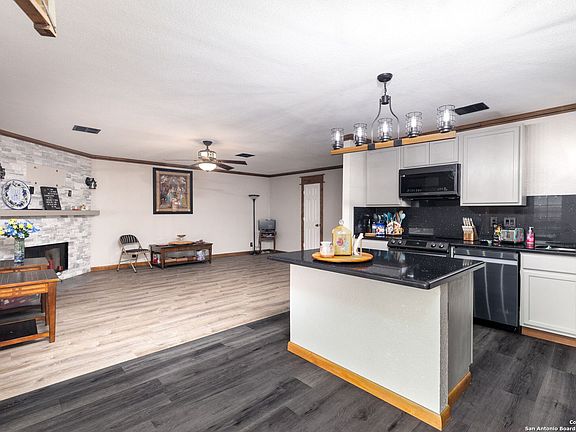 5th image of 107 Salerno Drive