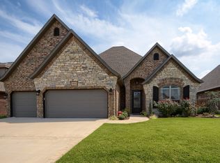 6526 W Coat Brg, Rogers, AR 72758
