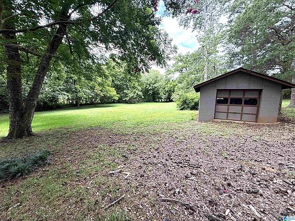 4th image of 312 Plaza Dr