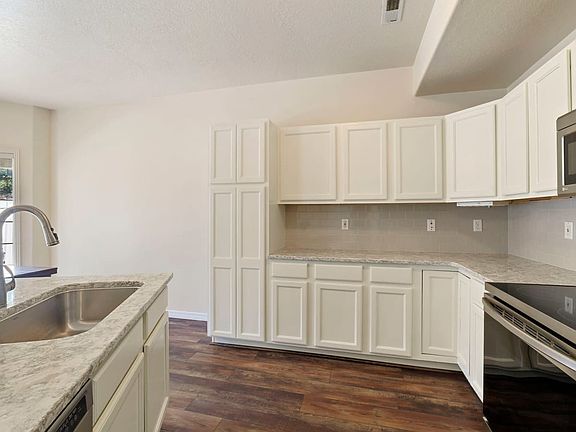 2nd image of 1493 N June St Unit 38