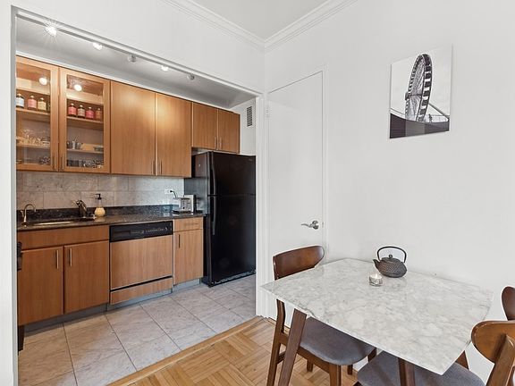5th image of 303 E 57th St APT 21K