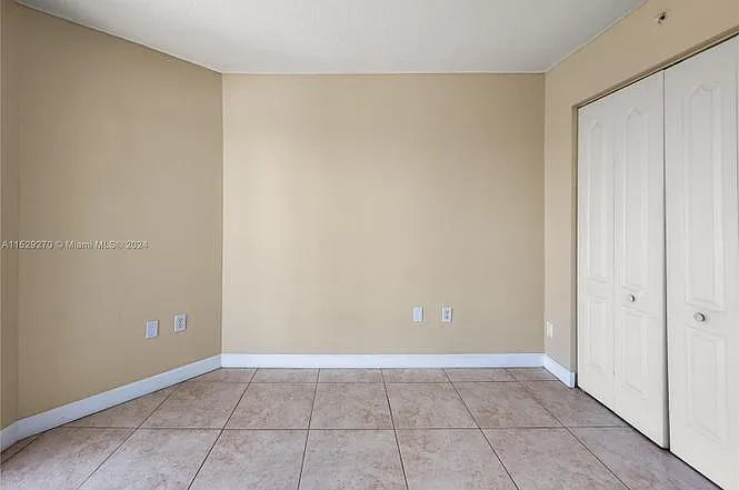 280 SW 20th Rd #702 — Photo 23