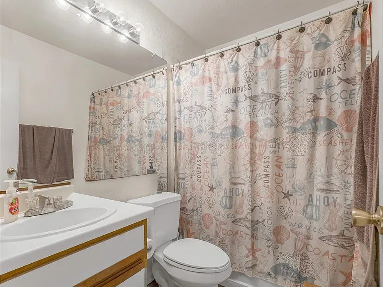 527 Parkway #303 — Photo 19
