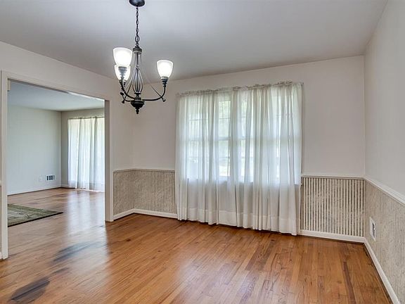 4th image of 3104 Sussex Rd