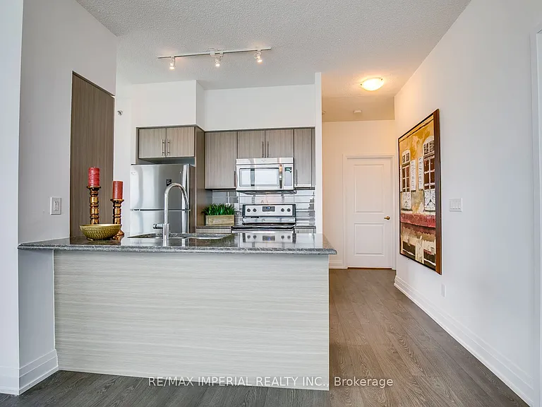 65 Speers Rd #711 — Photo 11