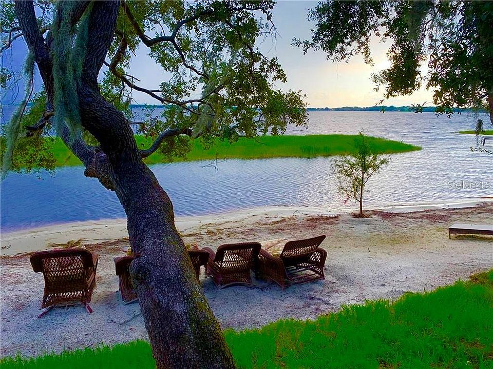 1st image of Lakeshore Dr