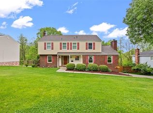 5975 Daleview Dr, Bethel Park, PA