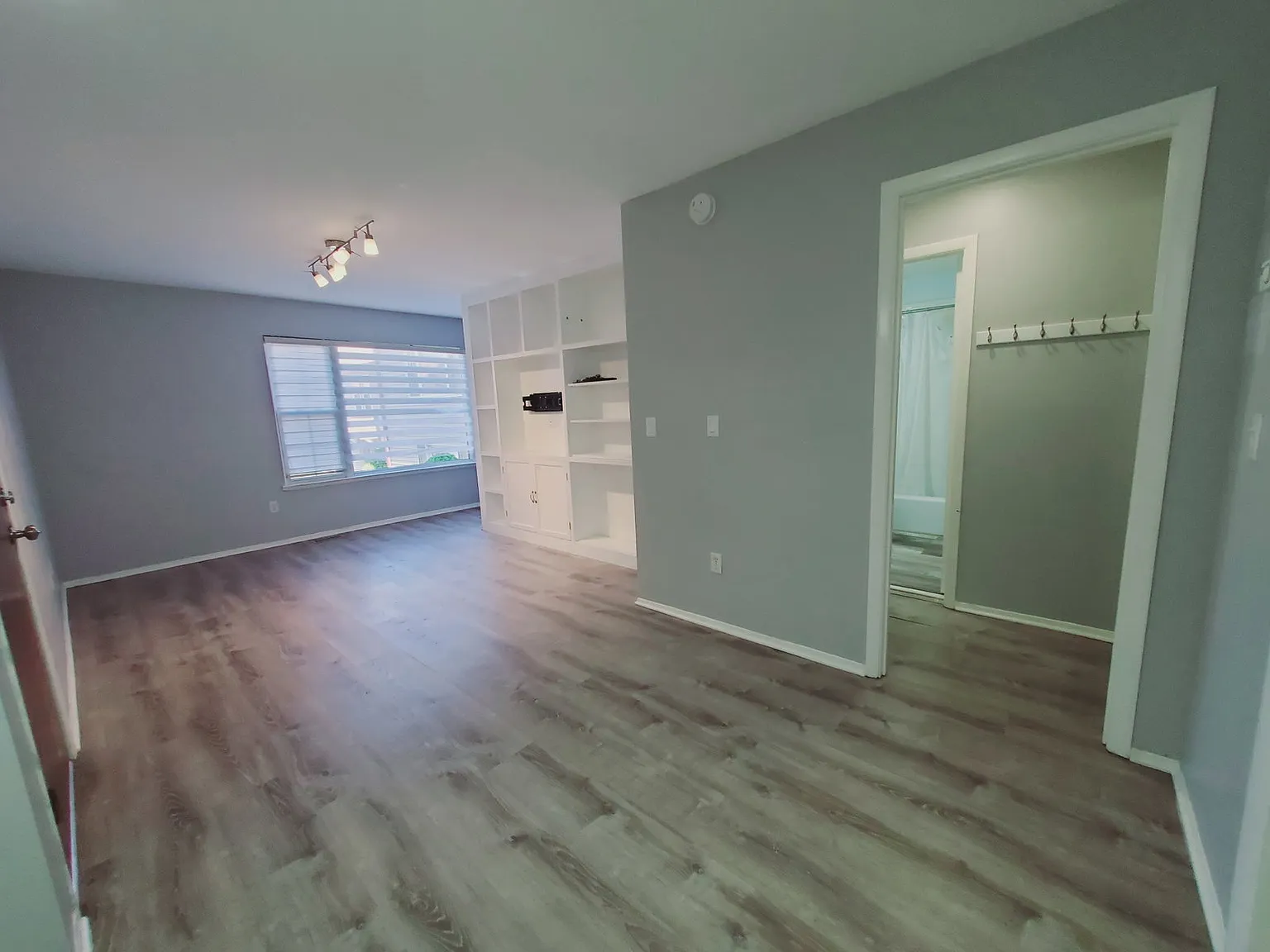 1 bed, 1.0 bath, 700 sqft, $2,200 — Photo 4