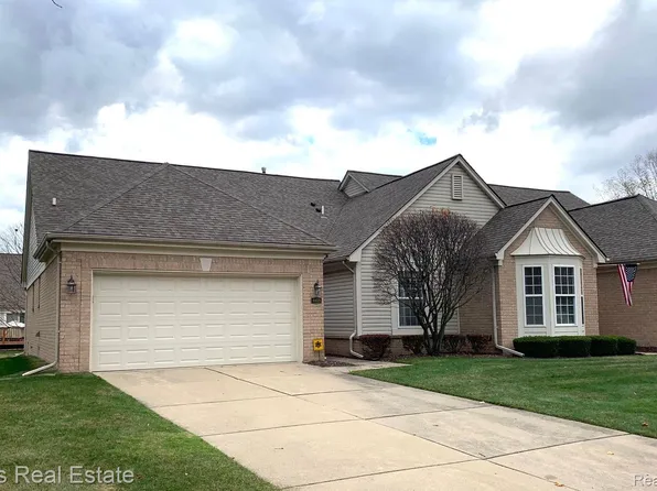 44129 Dylan Dr, Sterling Heights, MI 48314
