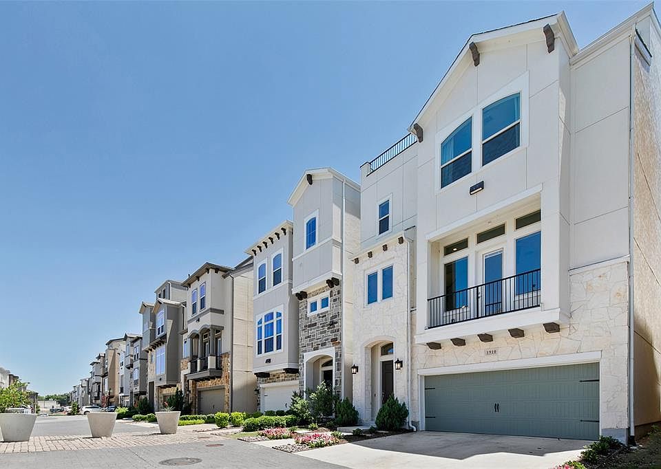 1st image of 1910 Woodland Heights Pl