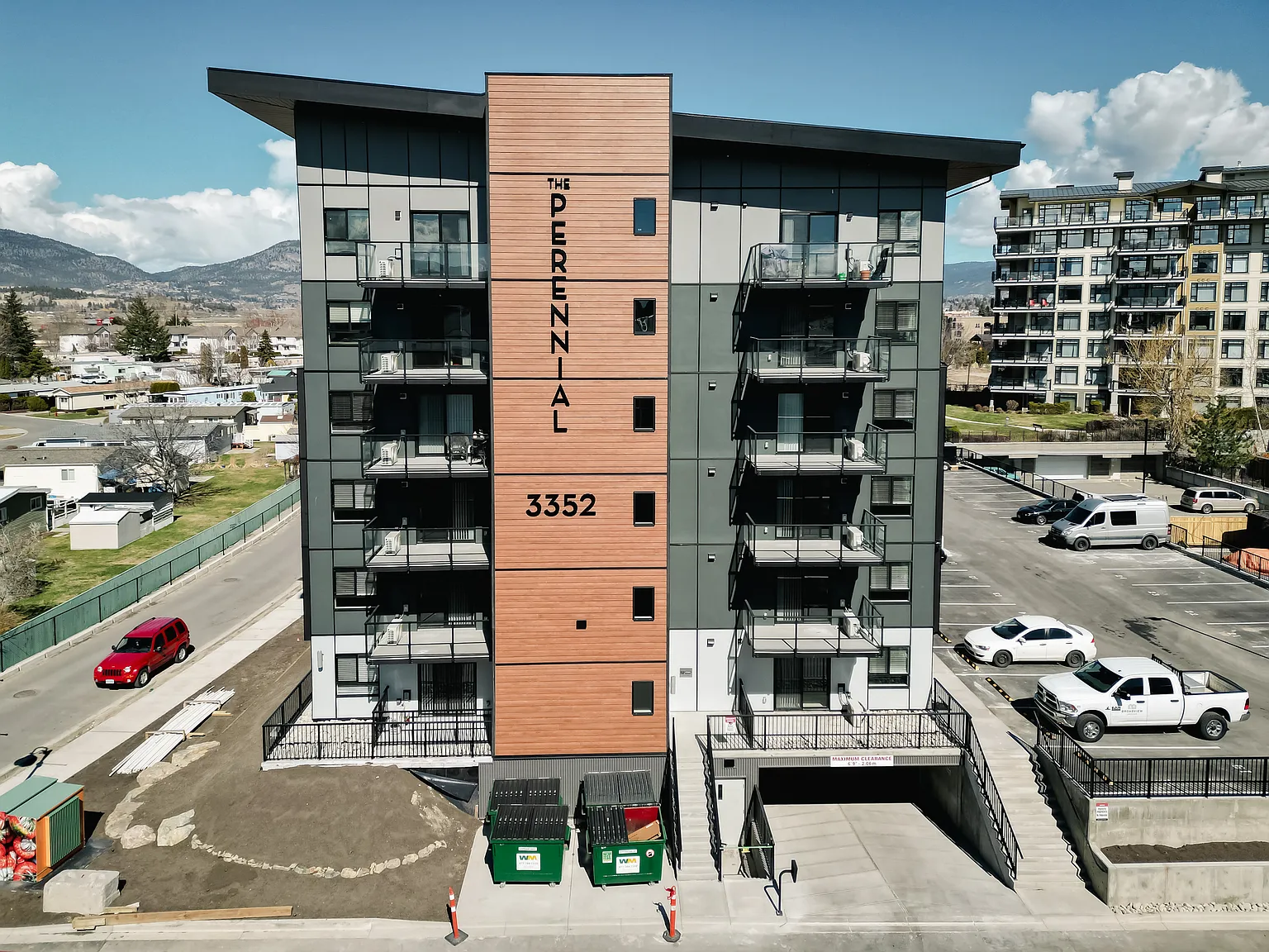 The Perennial - 3352 Hemlock Street, Penticton — Photo 2