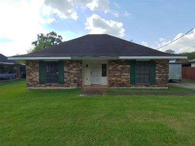 107 N Sherman St, Jennings, LA, 70546