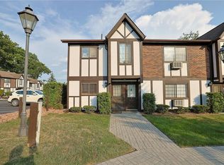 1 Brittany Dr, Middletown, NY 10940