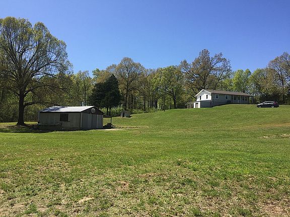 House and garage / workshop.