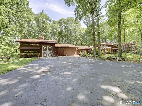 5th image of 140 Old Willimantic Road