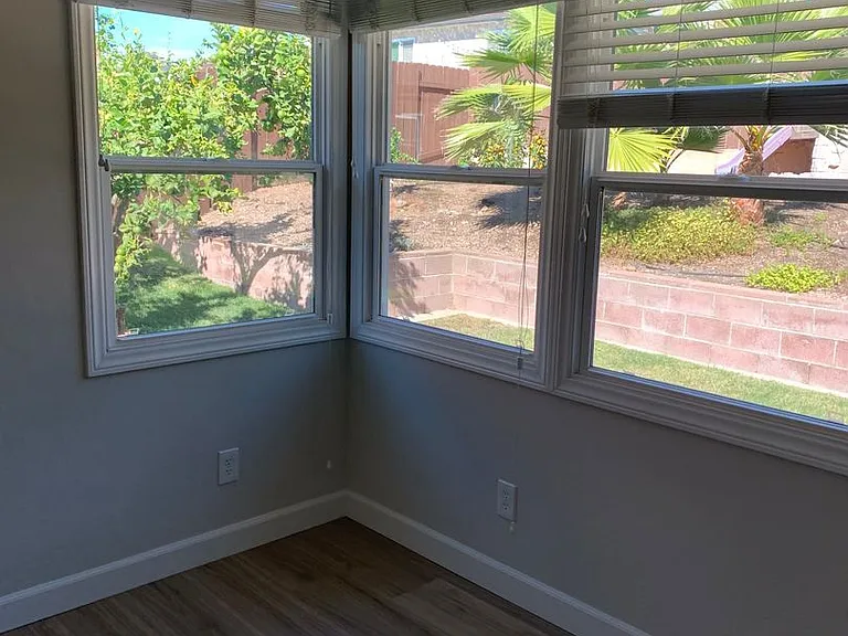 6131 Fenimore Way — Photo 12