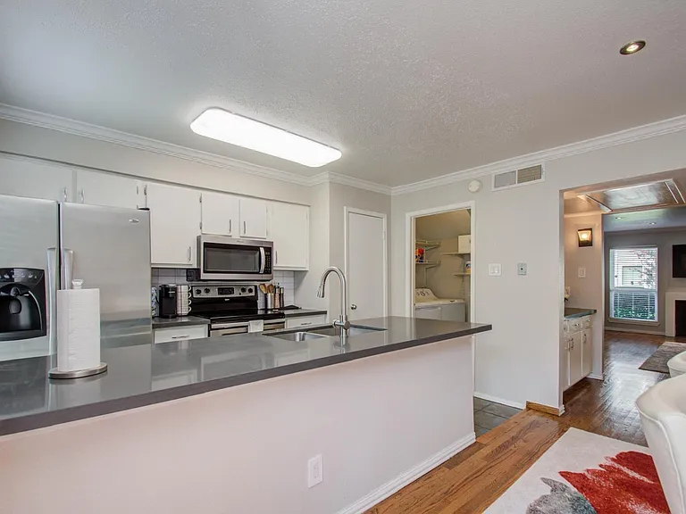 5807 Beverly Hill St #16 — Photo 7