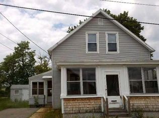 5 6th St, Nashua, NH 03060