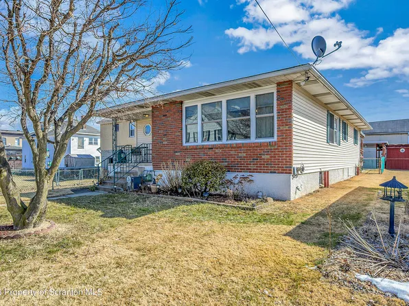 405 17th Ave, Scranton, PA 18504