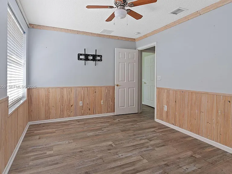 9869 Woodworth Ct — Photo 29