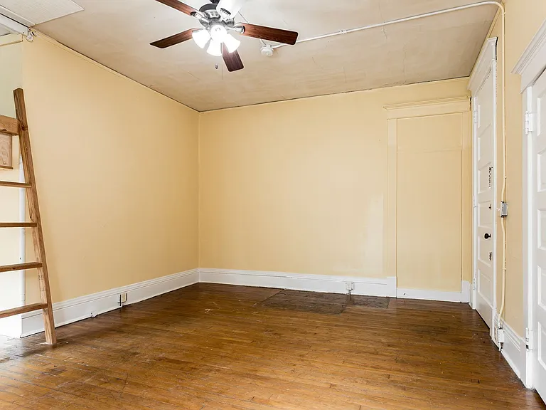 938 Fortwood St #2 — Photo 14