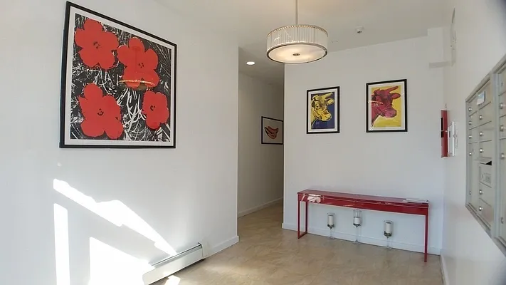 Rented by Compass | media 28