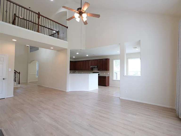 12802 Flat Creek Dr — Photo 3