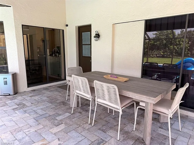 6560 Kestrel Cir — Photo 23