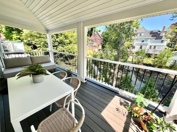 42 Sedgwick St APT 3, Jamaica Plain, MA 02130