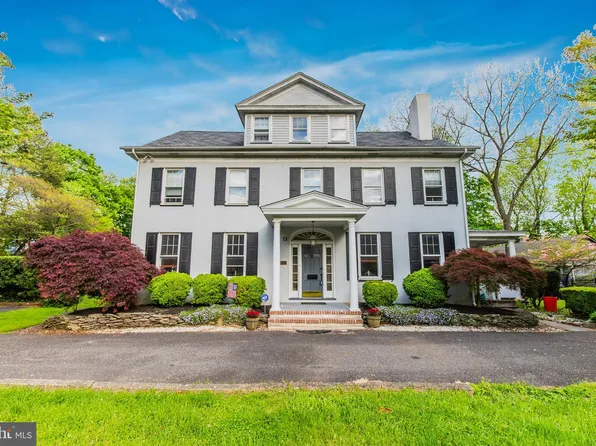 49 Branch St, Mount Holly, NJ 08060