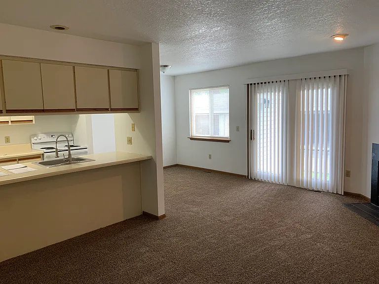 1110 Hilltop Ln #104 — Photo 7